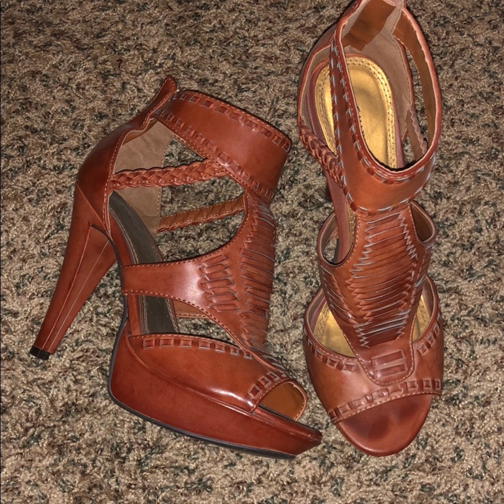 Chinese laundry heels